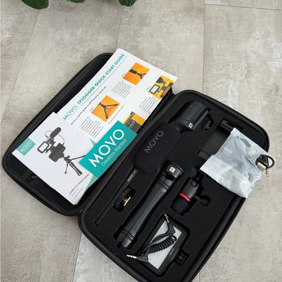 MOVO Vlog Accessory Set - Picture 1 of 5